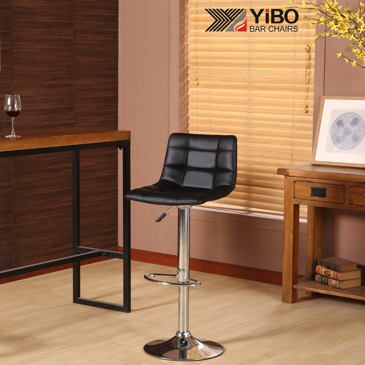 Kursi bar vintage dengan sandaran hitam yang dapat disesuaikan