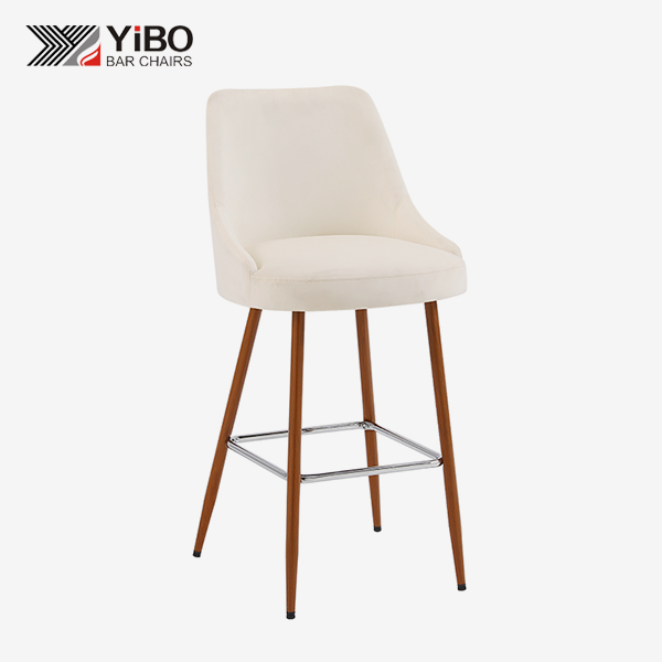 beige keuken barkrukken