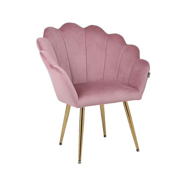 zamatová stolička s okvetnými lístkami