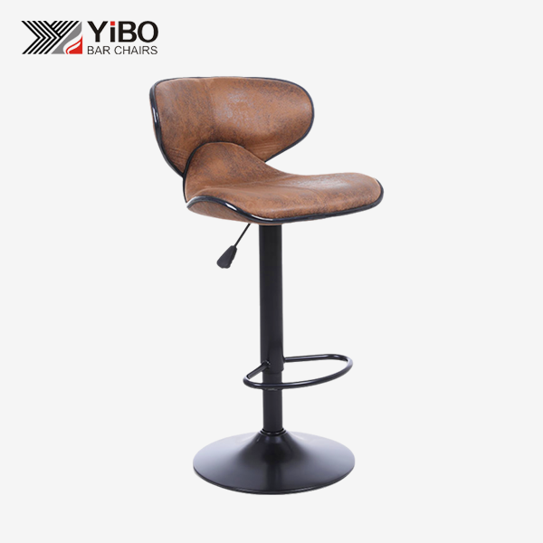 bangku yang dapat diatur ketinggiannya di atas meja