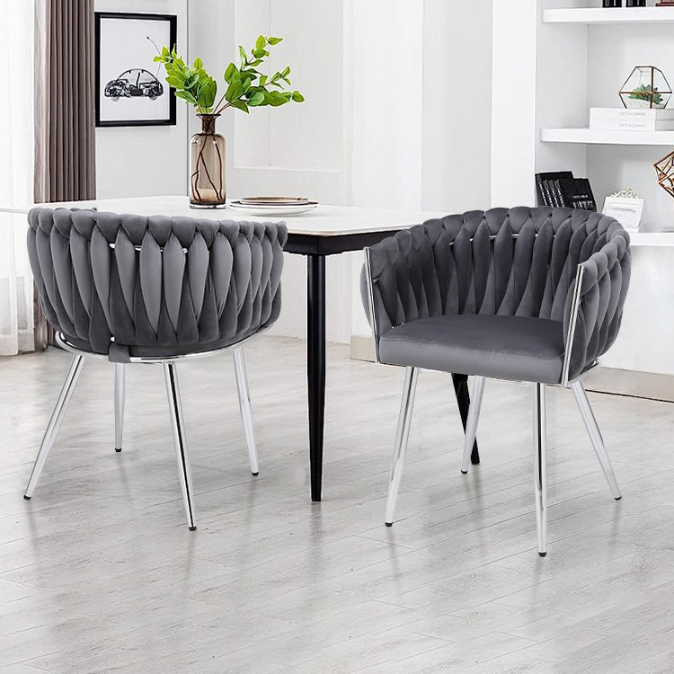 ružové jedálenské stoličky