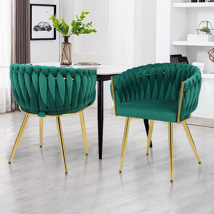 ružové jedálenské stoličky